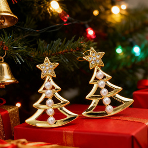 Orecchini a Perno a Forma di Albero di Natale per Donne, Design Elegante per le Festività, Accessori per Uso Quotidiano e Regalo per Feste - Product Image 1