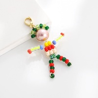 Pendentif de perles de rocaille créatif fait à la main pour femmes mignon dessin animé poupée bricolage fermoir avec perle d'imitation pour les mariages et les fêtes