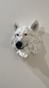 Artigianato in resina White Coppery Little Wolf Head Statue Interior Home Wall Hanging Resin Model Animal Small Wolf Head Statue - Product Image 2