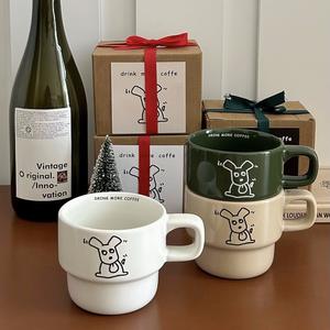 Mug en céramique mignon et original avec motif de chien de dessin animé, pour café au lait, collection automne/hiver, idéal comme cadeau pour couple - Product Image 2