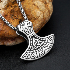 Collar de Acero Inoxidable con Colgante de Hacha Vikinga de Estilo Nórdico yunnique, Joyería para Hombre, Diseño Geométrico, Accesorio de Moda - Product Image 1