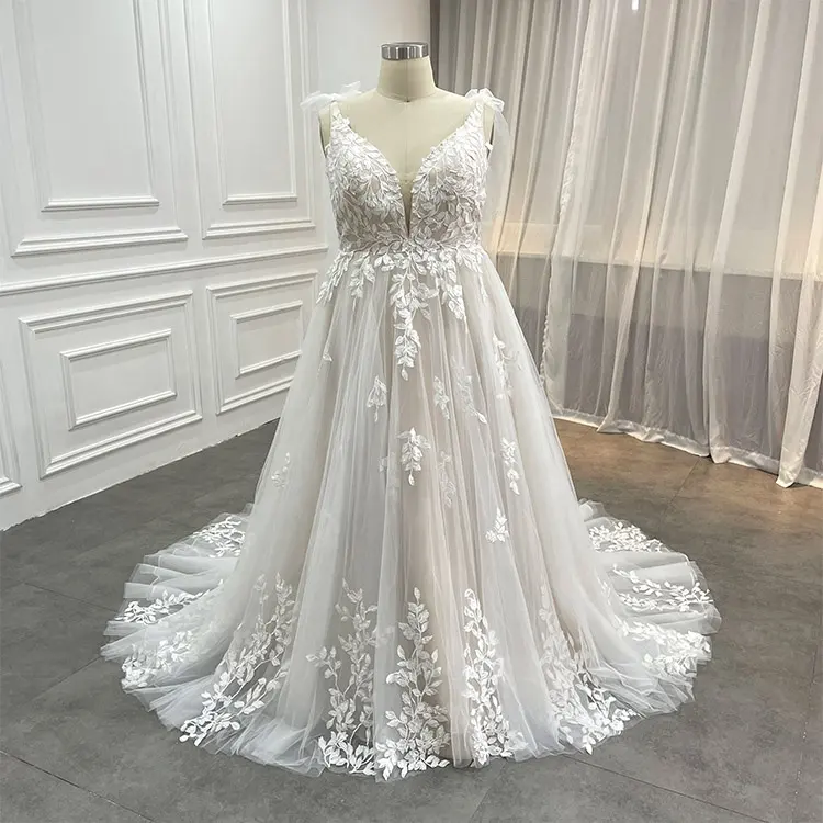 Factory Best Selling Boho Elegant Lace Tulle Wedding Dress Princess Custom Plus Size Leaf Lace Appliqued Bridal Gown