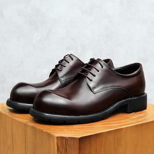 Chaussures en cuir respirantes et élégantes pour hommes, chaussures plates décontractées et habillées pour affaires, chaussures d'extérieur rehaussantes grandes tailles pour hommes - Product Image 5
