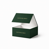 Boîte à fermeture magnétique de couleur personnalisée, papier d'art 157 g/m², revêtement brillant, impression en feuille d'or pour l'emballage de parfums en cadeau