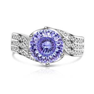 Anillo de Diamantes de Alto Carbono con Corte Nido de Pájaro, Elegante y Sofisticado, Anillo de Amor de Tres Generaciones para Mujer, Regalo - Product Image 1