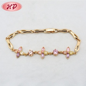 กำไลข้อมือผู้หญิงดีไซน์ล่าสุดประดับด้วยคิวบิกเซอร์โคเนียหลากสีสัน - Product Image 4