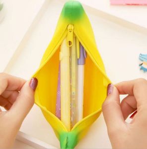 Étui à crayons mignon en forme de banane, personnalisé, différents modèles de fruits, adapté aux étudiants pour emporter à l'école - Product Image 3