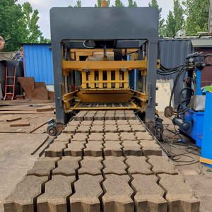 Fully Automatic Hydraulic Brick Making <b>Machine</b> Concrete Block Make Machinery - Product Image 1