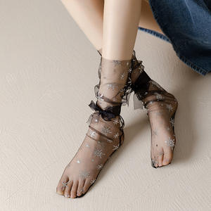 Chaussettes en fibre de verre maillée pour femmes, style estival fin, mignonnes, transparentes, respirantes, mi-tube, chaussettes en pile japonaises - Product Image 2