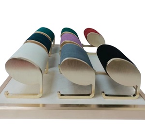 Espositore per braccialetti per orologi in metallo di lusso di fascia alta <span class=keywords><strong>con</strong></span> cornice dorata per negozio di orologi - Product Image 2