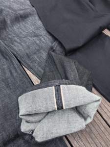 <span class=keywords><strong>Jeans</strong></span> in denim selvedge <span class=keywords><strong>nero</strong></span> puro giapponese vintage americano da 15 once, taglio ampio e curvo, vestibilità comoda, pesante - Product Image 2