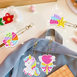 नए रचनात्मक एक्रिलिक कुंजी जंजीरों बच्चों DIY कला शिल्प किट डोनट 5D हीरा पेंटिंग चाबी का गुच्छा किट