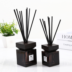Difusor de Aromas para <span class=keywords><strong>el</strong></span> Hogar con Tapa de Madera, Logotipo Personalizado, Aroma Love Language, 100ml 150ml 200ml - Product Image 4