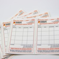 Autocollant personnalisé d'étiquettes d'enregistrement de maintenance d'extincteur autocollant adhésif en papier synthétique résistant aux hautes températures