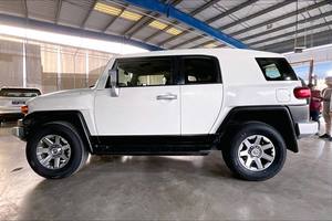 Compre Ahora Autos Usados Toyota <span class=keywords><strong>FJ</strong></span> <span class=keywords><strong>Cruiser</strong></span> GXR SUV 2022 Listos para Enviar - Product Image 2