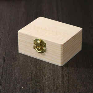 Caja de embalaje de madera rectangular de nuevo diseño de calidad superior Caja de almacenamiento de madera Caja de madera de pino con cerradura - Product Image 1
