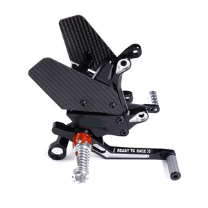 Ala in fibra di carbonio AKOSO parti di ricambio da corsa moto CNC Rearset per <span class=keywords><strong>KTM</strong></span> <span class=keywords><strong>1290</strong></span> 1390 Super Duke 2020-2025 - Product Image 4