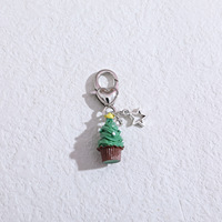 Porte-clés Cupcake Arbre de Noël, Breloque Mini Dessert de Noël en Résine, Pendentif de Sac de Noël, Anneau de Clés Festif