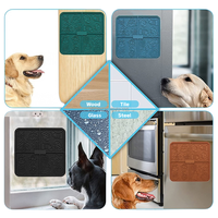Tapis de léchage pour animaux de compagnie en silicone à motif de Noël, anti-anxiété, antidérapant, pour chiens de petite, moyenne et grande taille