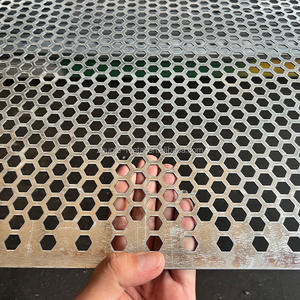 Plaque perforée en céramique résistante à l'usure pour les revêtements <span class=keywords><strong>de</strong></span> chutes minières et la <span class=keywords><strong>protection</strong></span> des convoyeurs pneumatiques - Product Image 1