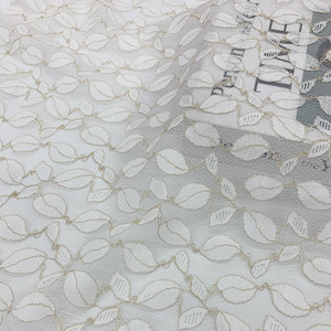 Tessuto in <span class=keywords><strong>Pizzo</strong></span> con Motivo a Foglie HG Brand, Fondo in Rete con Filo Argento e Oro, Tessuto in Poliestere per Tessuti d'Arredamento e Abiti - Product Image 4