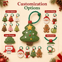 Llavero de cuero acolchado al por mayor, adorno colgante de cuero navideño, forma y color personalizados, embalaje para pedidos al por mayor B2B