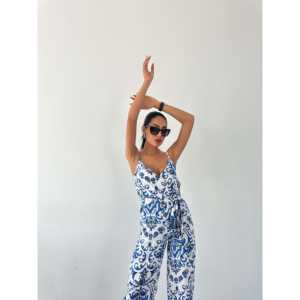 Mono de chifón con cuello en V y tirantes para mujer, de cintura alta, sin mangas, informal, transpirable, estampado, para playa - Product Image 1