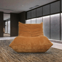 Ensemble de canapés et fauteuils modernes de conception française pour usage hôtelier, rembourrés en mousse sans armature, compressés sous vide, mobilier de salon