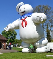 Décorations d'Halloween Ghostbusters Homme guimauve gonflable Stay Puft Marque IFUN Taille et couleur personnalisées EN14960 Publicité