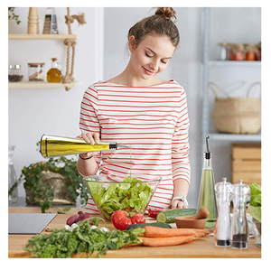 Dầu ô liu giấm máy rút Bộ 2 chai thủy tinh 19 oz dầu ô liu Dispenser chai đặt cho nhà bếp thép không gỉ <span class=keywords><strong>pourer</strong></span> - Product Image 4