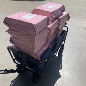 Custom Design Eco-friendly Pink Co-Ex Poly Mailers Shipping Envelopes Mailing Bag for Clothing Factory Wholesale Courier Bag - Product Image 1