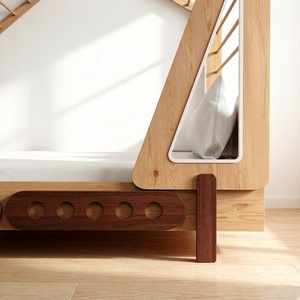 <span class=keywords><strong>Letto</strong></span> a pavimento <span class=keywords><strong>per</strong></span> <span class=keywords><strong>bambini</strong></span> a forma di casetta in legno naturale con sponde laterali intagliate <span class=keywords><strong>per</strong></span> la cameretta dei più piccoli - Product Image 6