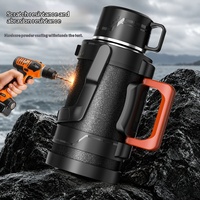 Thermos en acier inoxydable à double paroi de grande capacité 6200 ml avec poignée et couvercle, portable pour le camping, la maison, le bureau et l'extérieur