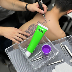 Crema Hipoalergénica Premium para Tatuajes - Bálsamo Reparador Calmante y Kit de Piel Sintética para Piel Sensible y Artistas Principiantes - Product Image 1