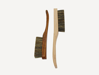 Brosse d'escalade avec manche en bois