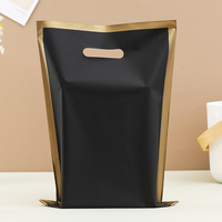 Yiwu Usine En Gros Logo Imprimable Quatre Doigts Givré Sac À Main Bouche Plate Vêtements Sac À Provisions Sac En Plastique pour L'emballage De La Boutique
