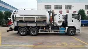 Camion de nettoyage par aspiration 6x4 ISUZU 15CBM, pompes Samson importées, réservoir en acier inoxydable 304/316, personnalisé pour le nettoyage des canalisations municipales - Product Image 2