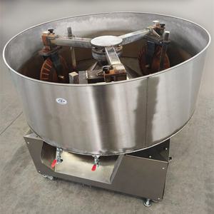 Fraiseuse de poudre de piment séché au poivre rôti de 80cm de diamètre à haute efficacité Machine de traitement de poudre de piment de <span class=keywords><strong>grand</strong></span> goût - Product Image 4