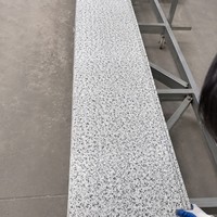 Panneau de bardage en acier finition granit, âme isolante en PU 16 mm, résistant au feu, pour mur extérieur de cabane montagneuse isolée