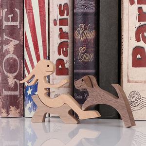 Esculturas de decoración de madera ecológicas naturales hechas a mano, estatua creativa de perro para hombre sentado para oficina en casa, letrero de pared grabado a mano - Product Image 5