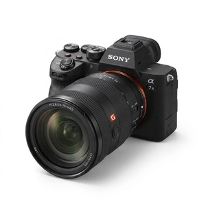 Appareil photo hybride professionnel <span class=keywords><strong>Sony</strong></span> Alpha <span class=keywords><strong>7</strong></span> IV A7M4 d'occasion avec objectif 24-70mm f/<span class=keywords><strong>2</strong></span>.8 GM II G-Master, kit 61MP 4K 60p, Global Gear - Product Image 1