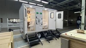 Remorque de <span class=keywords><strong>toilette</strong></span> mobile de haute qualité Remorque de salle de lavage portable de mariage en plein air - Product Image 6