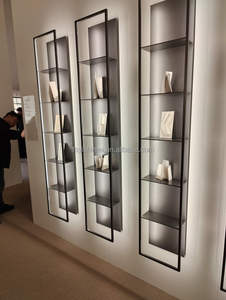 호텔 거실을위한 라이트 폴 시스템이있는 현대 미니멀리스트 럭셔리 모듈러 금속 알루미늄 프레임 벽걸이 형 쇼케이스 - Product Image 3
