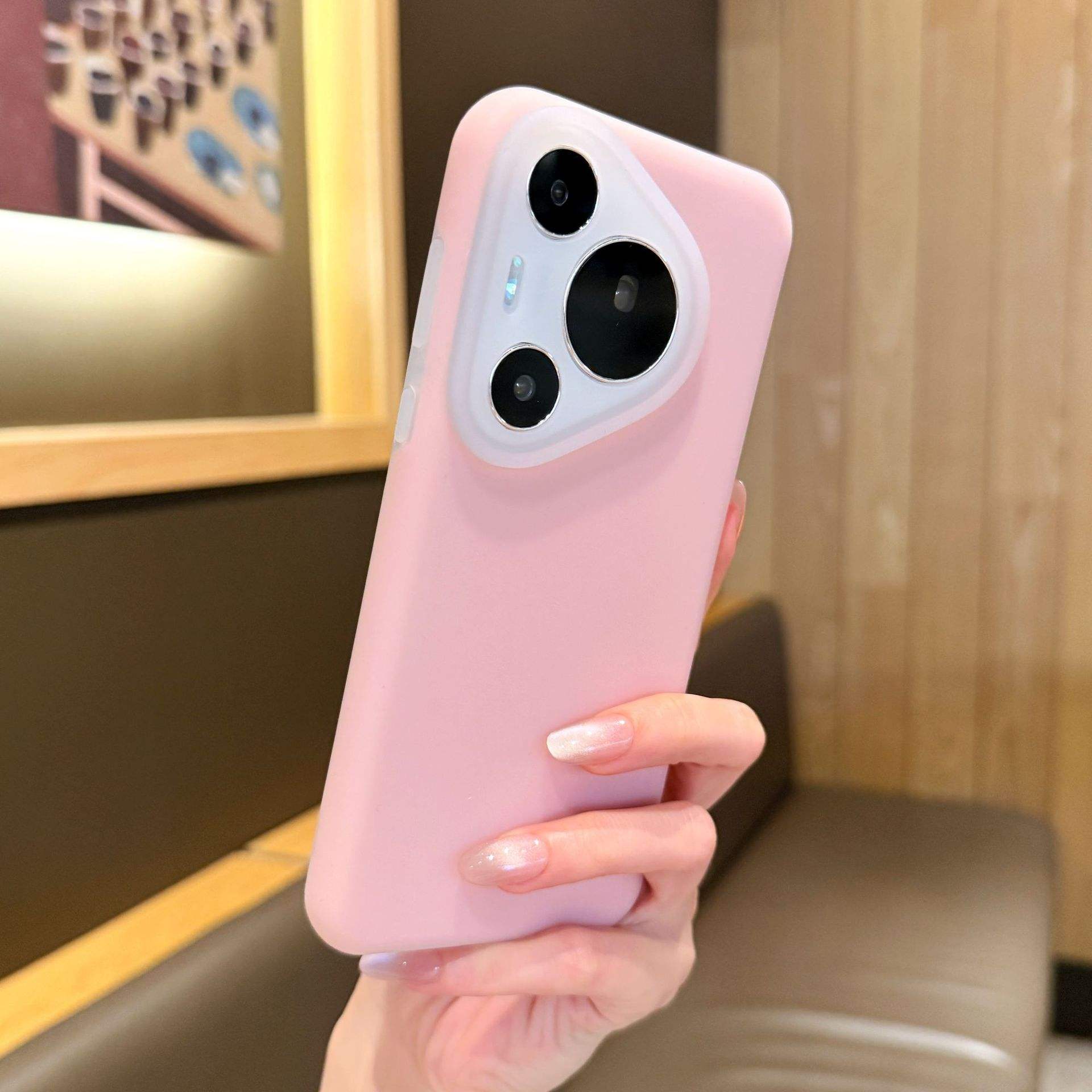 สีชมพูอมเทา