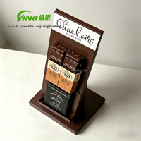 Étagère à chocolat à plusieurs niveaux en bois robuste et moderne, comptoir incliné, présentoir commercial pour la vente au détail, présentoirs de produits