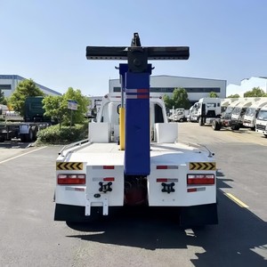 Camión Grúa Integrado Pequeño Dongfeng 4x2 con Pluma de 5t y Elevador de Ruedas, Vehículo de Remolque y Recuperación en Venta - Product Image 3