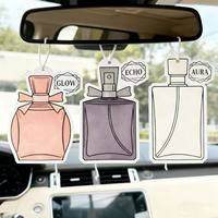 Désodorisants suspendus pour voiture 2025 en papier coton, forme bouteille de parfum personnalisée, parfum longue durée pour rétroviseur
