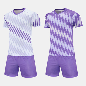 Ultima Maglia da <span class=keywords><strong>Calcio</strong></span> ad Asciugatura Rapida con Stampa Sublimatica, Tuta da Allenamento per Uomo <span class=keywords><strong>Bianca</strong></span> e Viola - Product Image 1