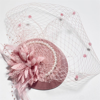 Chapeaux d'Hôtesses de l'Air Style Grenadine Française Couleur Unie Luxe Léger pour Femme, Chapeaux Festifs et Bérets de Fête avec Plume pour Mariage