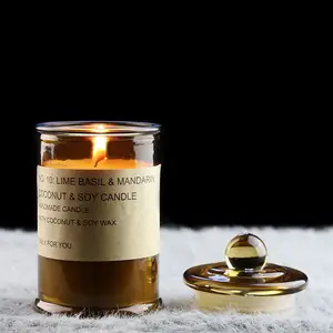 Conteneur de bougie en verre d'aromathérapie scellé ambre clair de Noël de luxe personnalisé bougeoir vide pot en verre avec couvercle